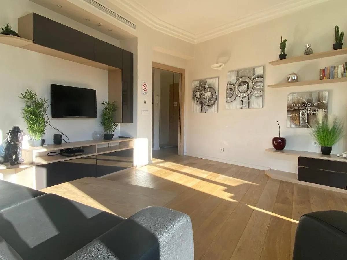 Victor Hugo - Modern And Sunny, Terrace, 2 Baths Apartment Nice France