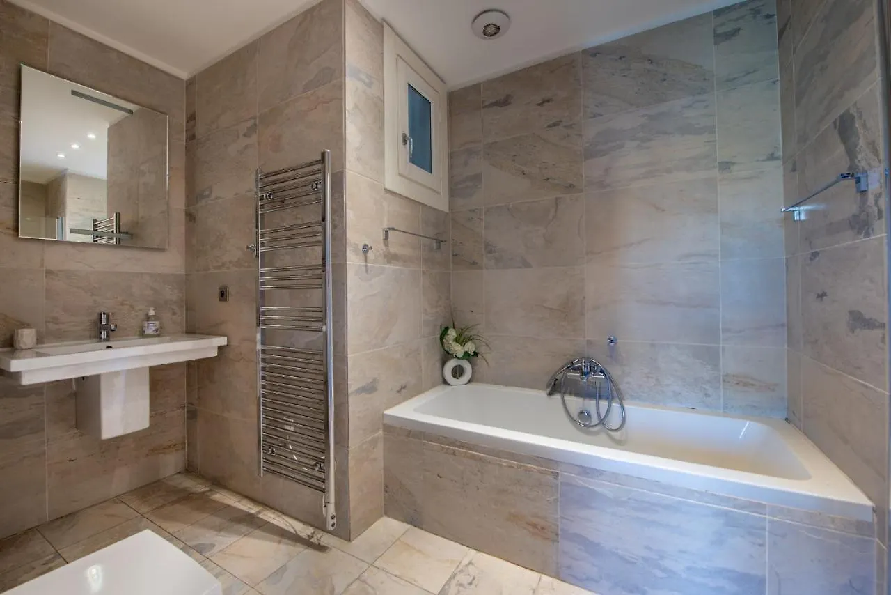Victor Hugo - Modern And Sunny, Terrace, 2 Baths Apartment Nice 0*,  France